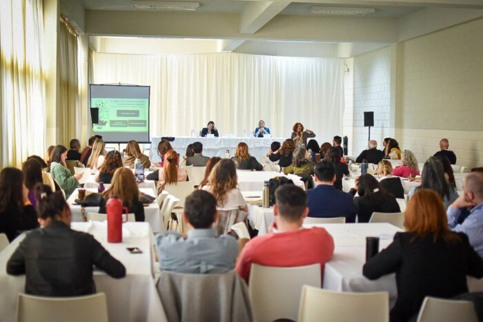 9af425a6-c640-4289-a8ae-a78ba93be289