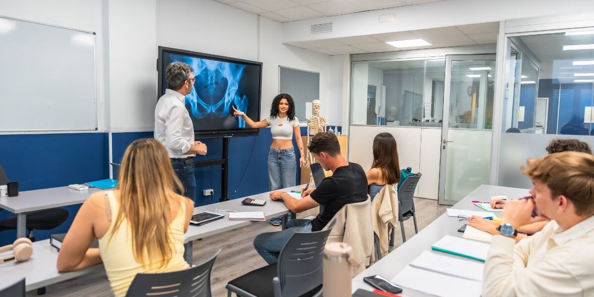 Bioimágenes vs Radiología: diferencias Bioimágenes vs Radiología: comparación entre diagnóstico por imágenes y tecnología médica