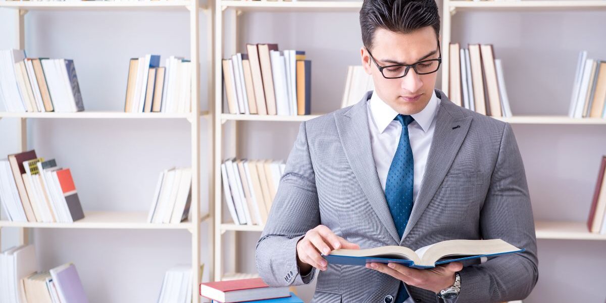 ¿Dónde estudiar abogacía en Buenos Aires? ¿Dónde estudiar abogacía en Buenos Aires? Estudiantes de Derecho en una universidad de la Ciudad de Buenos Aires.