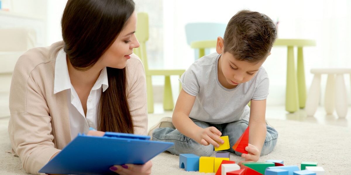 Es una buena carrera estudiar Psicopedagogía hoy Es una buena carrera estudiar Psicopedagogía en la actualidad por su impacto social y educativo